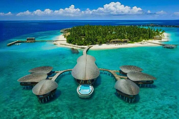 The St. Regis Maldives Vommuli Resort